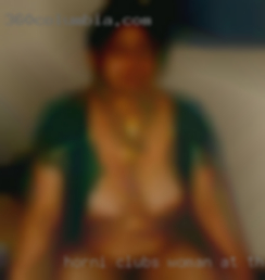 Horni clubs woman at the whhell near Prague.